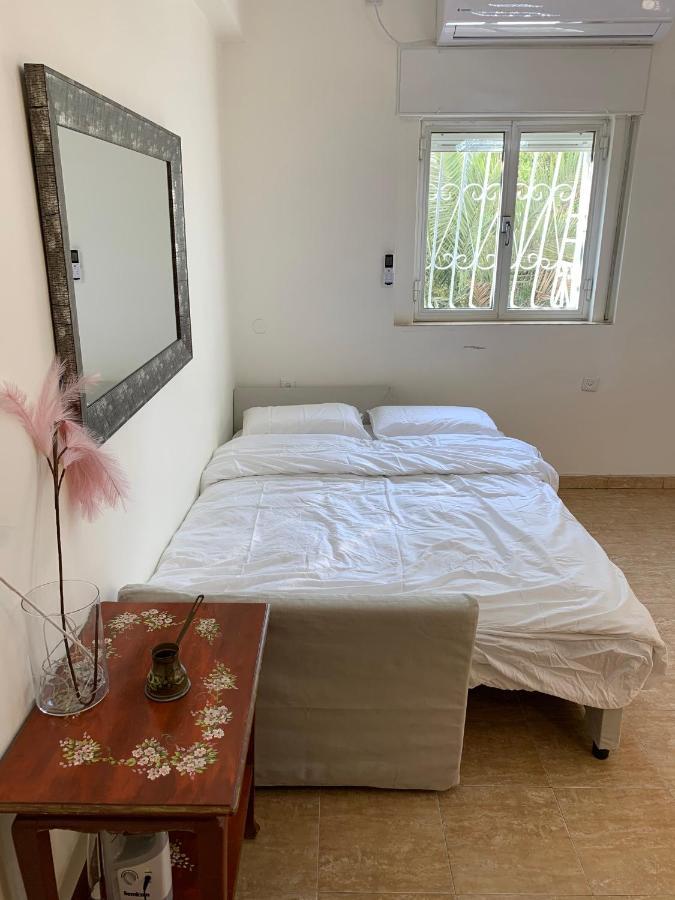 Eyni Lovely Boutique Apartment Jeruzalem Buitenkant foto
