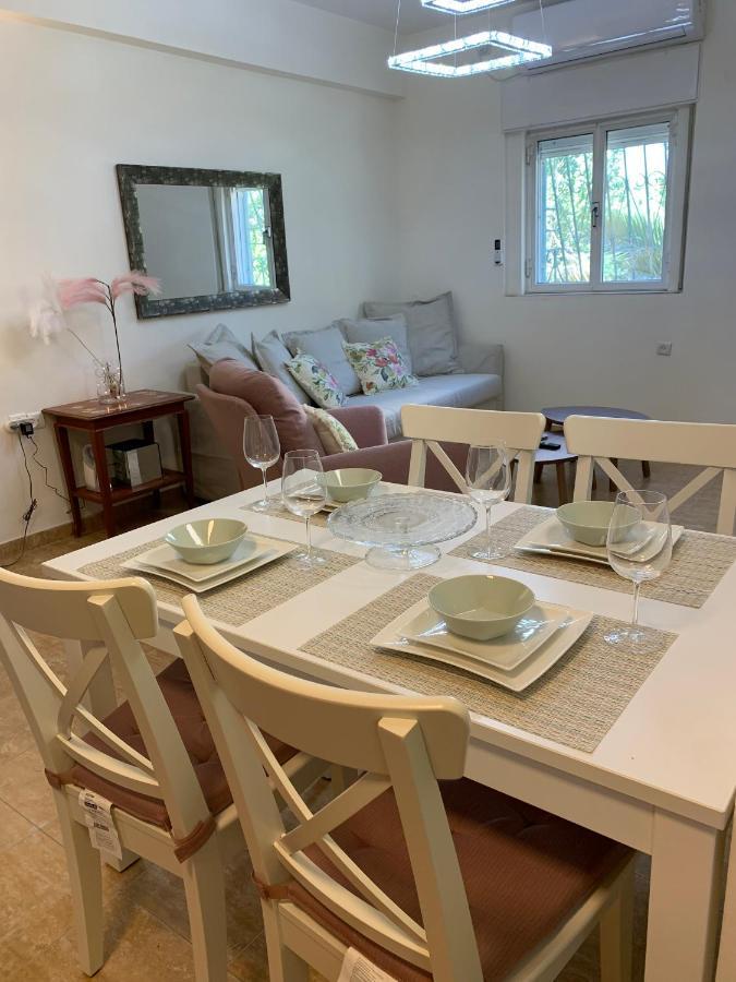Eyni Lovely Boutique Apartment Jeruzalem Buitenkant foto